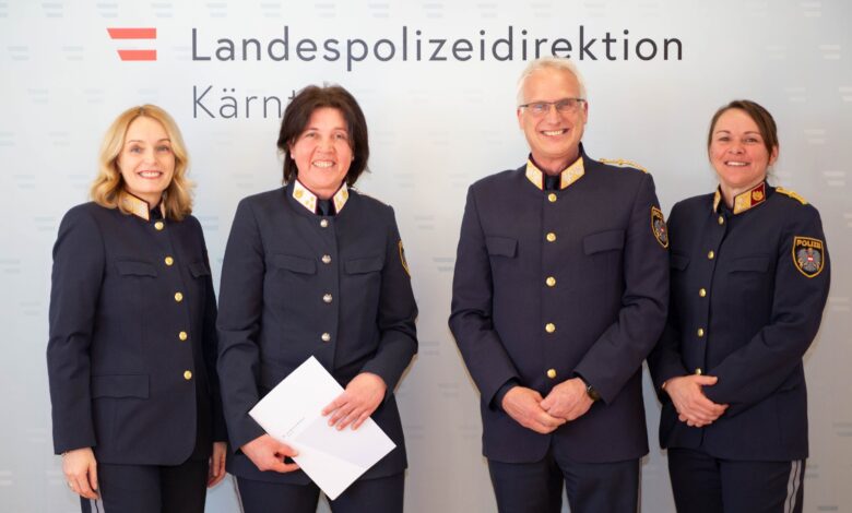 Landespolizeidirektorin Michaela Kohlweiß, Chefinspektorin Angelika Breschniak, Generalmajor Arthur Lamprecht, Oberstleutnant Katrin Horn © LPD Kärnten